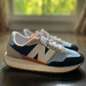 New Balance 237 - the perfect retro but modern athletic shoe